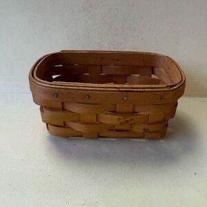 Vintage 2003 Handcrafted Longaberger Business Card Trinket Desktop Basket.